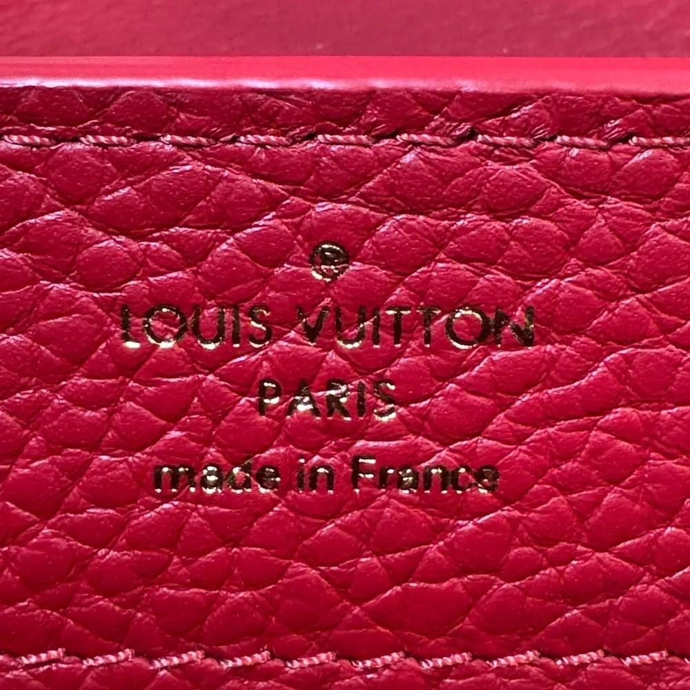 Louis Vuitton Capucines Mini Scarlet - Picture 11 of 12